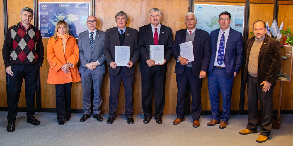  Firma de Convenio entre FADA, CPA e IGN